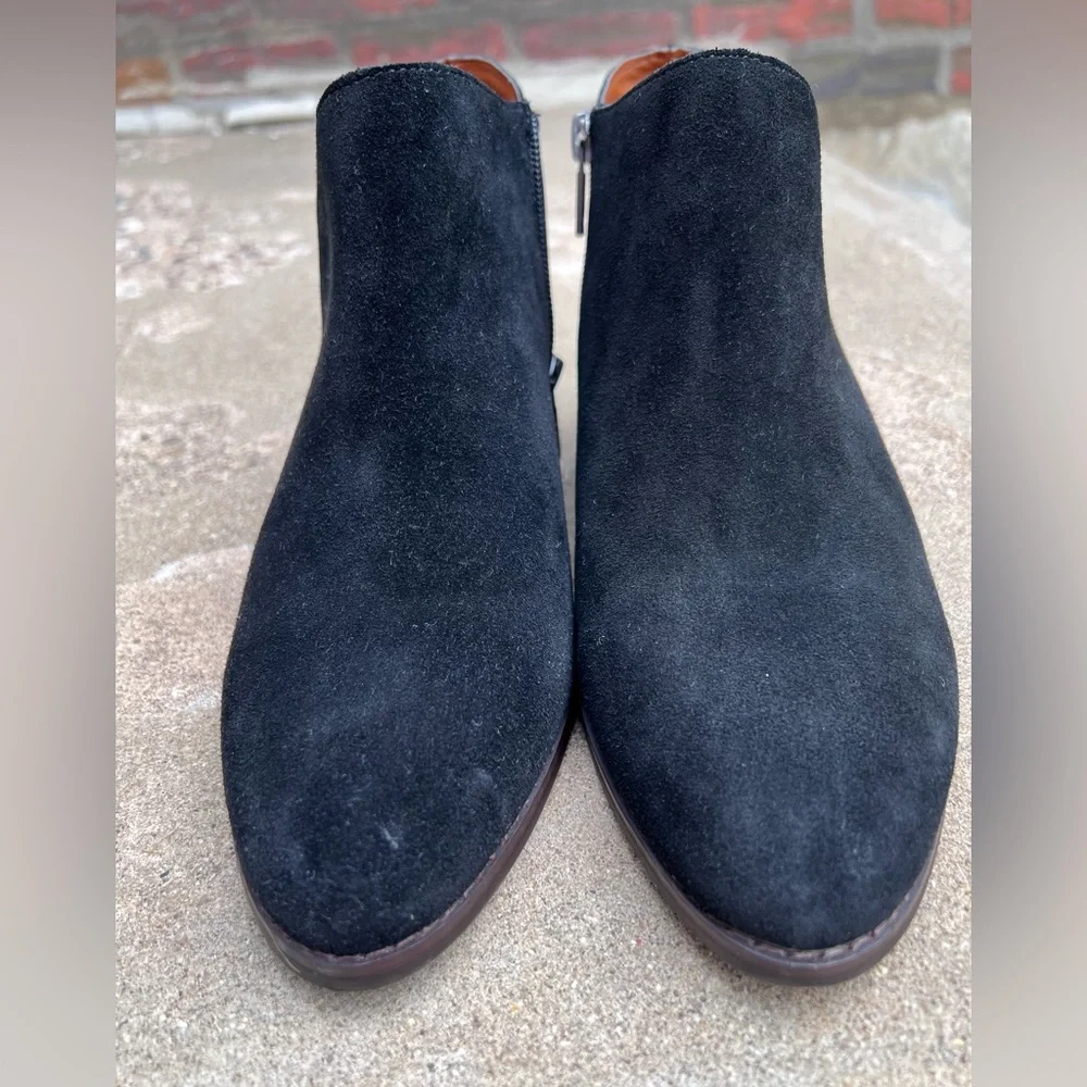 Lucky Brand Womens Fenley Ankle Boots Booties Black Suede Low Heel Zip 8.5M/39 - Picture 4 of 8